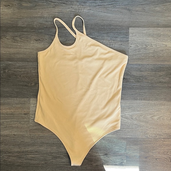 Abercrombie & Fitch Ribbed One Shoulder Light Orange Bodysuit NEW Size: XL - Picture 1 of 11